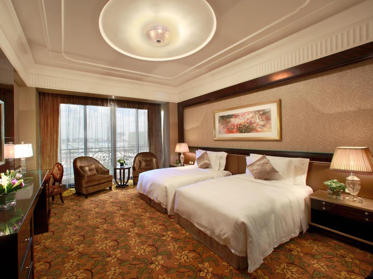 Chateau Star River Pudong Shanghai Hotel Kültér fotó